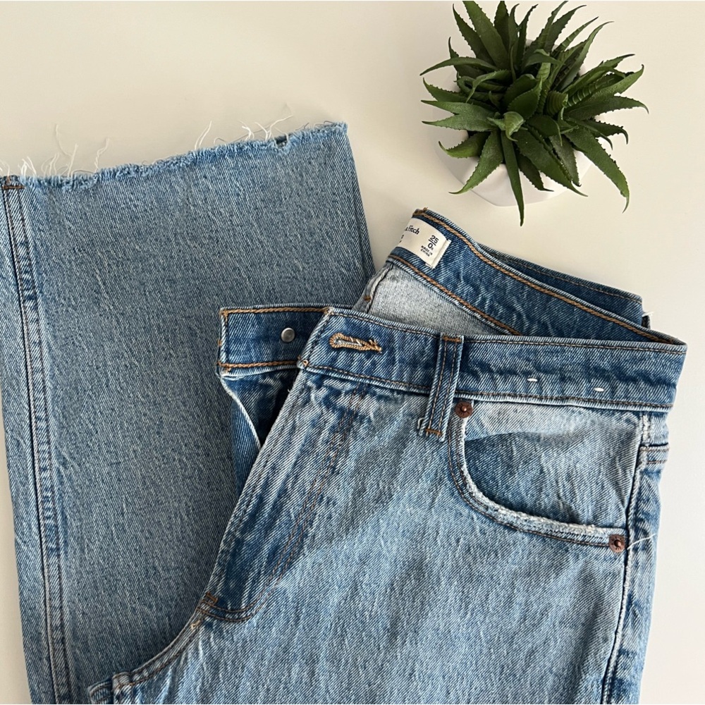 Abercrombie Low Rise Baggy Jean